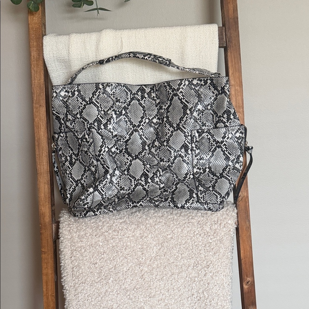 Snake Print Tote Bag in Gray and Black